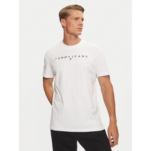 Tommy Jeans T-Shirt Linear Logo DM0DM20744 Biały Regular Fit ze sklepu MODIVO w kategorii T-shirty męskie - zdjęcie 182670546