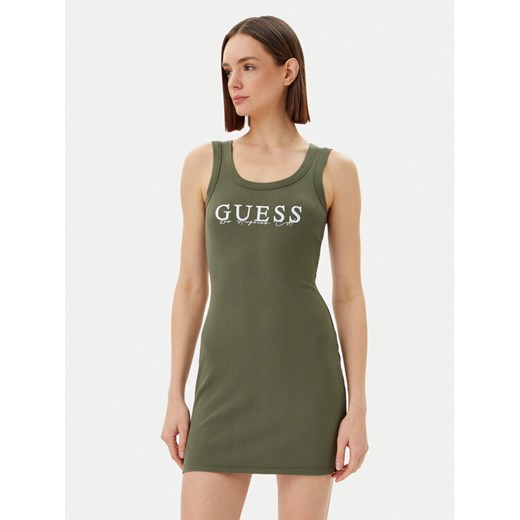 Guess Sukienka codzienna V5GK06 K8RT2 Zielony Slim Fit ze sklepu MODIVO w kategorii Sukienki - zdjęcie 182670788
