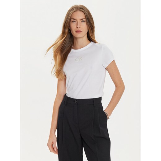 Calvin Klein T-Shirt K20K207974 Biały Regular Fit ze sklepu MODIVO w kategorii Bluzki damskie - zdjęcie 182670956