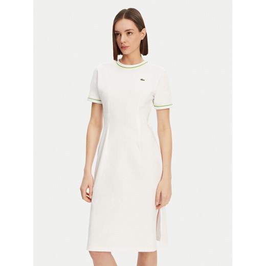 Lacoste Sukienka codzienna EF9988 Biały Slim Fit ze sklepu MODIVO w kategorii Sukienki - zdjęcie 182671639