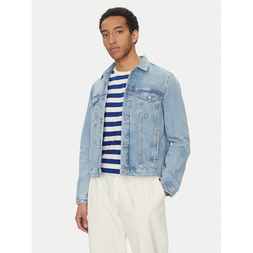 Tommy Hilfiger Kurtka jeansowa MW0MW38956 Niebieski Regular Fit ze sklepu MODIVO w kategorii Kurtki męskie - zdjęcie 182672085