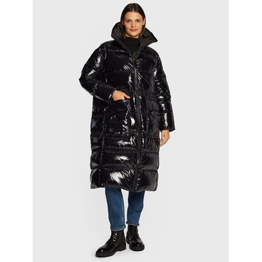 Calvin Klein Kurtka puchowa High Shine K20K204687 Czarny Regular Fit ze sklepu MODIVO w kategorii Kurtki damskie - zdjęcie 182672436