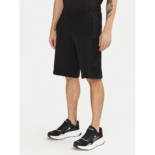 EA7 Emporio Armani Szorty sportowe 7M000153 AF10432 UC001 Czarny Regular Fit ze sklepu MODIVO w kategorii Spodenki męskie - zdjęcie 182672466
