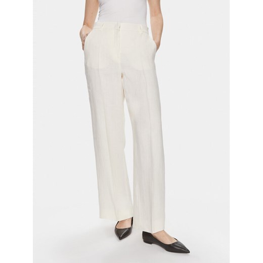 Weekend Max Mara Spodnie materiałowe Malizia 2415131022 Biały Relaxed Fit ze sklepu MODIVO w kategorii Spodnie damskie - zdjęcie 182672529