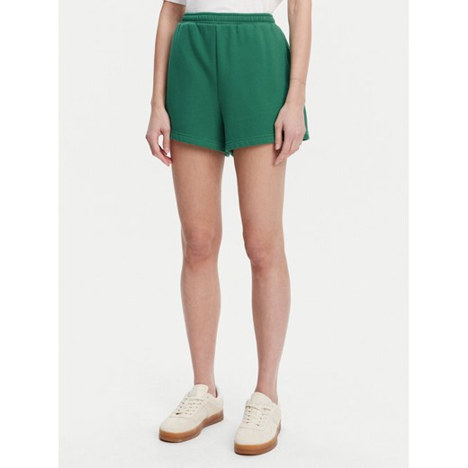 Gap Szorty sportowe 714587-04 Zielony Relaxed Fit ze sklepu MODIVO w kategorii Szorty - zdjęcie 182672638