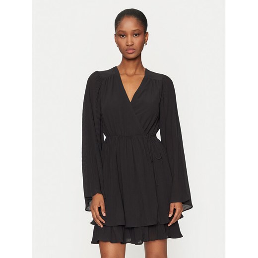 Gina Tricot Sukienka koktajlowa 23649 Czarny Regular Fit ze sklepu MODIVO w kategorii Sukienki - zdjęcie 182672977