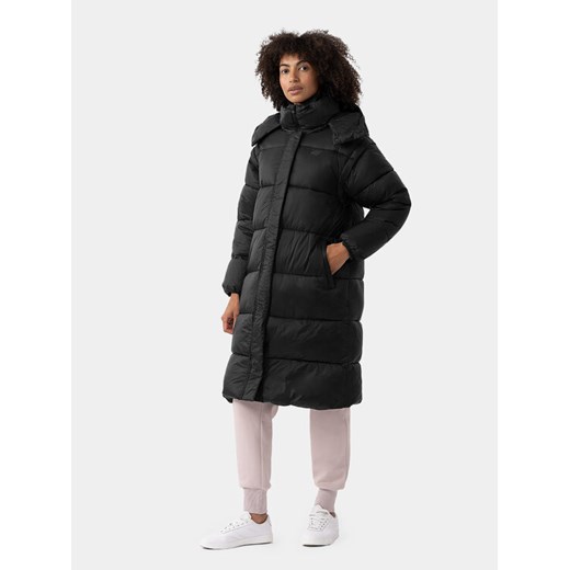 4F Kurtka zimowa 4FAW23TDJAF238 Czarny Regular Fit ze sklepu MODIVO w kategorii Kurtki damskie - zdjęcie 182673076