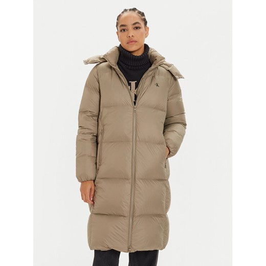 Calvin Klein Jeans Kurtka puchowa J20J224109 Beżowy Regular Fit ze sklepu MODIVO w kategorii Kurtki damskie - zdjęcie 182674235