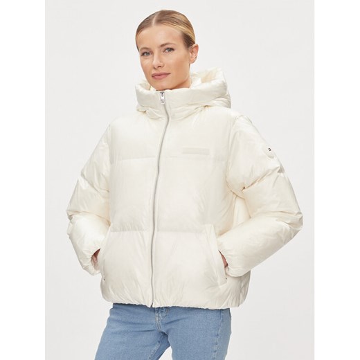 Tommy Hilfiger Kurtka puchowa New York Gloss WW0WW40836 Écru Relaxed Fit ze sklepu MODIVO w kategorii Kurtki damskie - zdjęcie 182674316