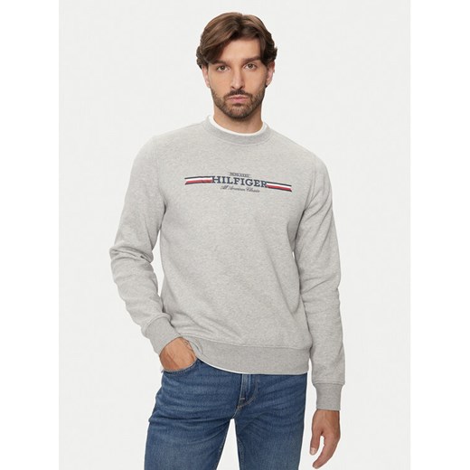 Tommy Hilfiger Bluza MW0MW35530 Szary Regular Fit ze sklepu MODIVO w kategorii Bluzy męskie - zdjęcie 182674669