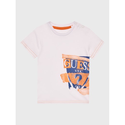 Guess T-Shirt I3GI00 K8HM0 Biały Regular Fit ze sklepu MODIVO w kategorii Koszulki niemowlęce - zdjęcie 182675098