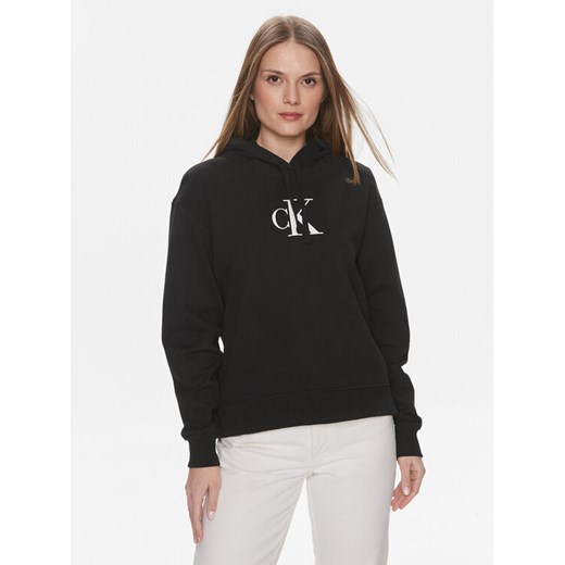 Calvin Klein Jeans Bluza Satin J20J223432 Czarny Regular Fit ze sklepu MODIVO w kategorii Bluzy damskie - zdjęcie 182678148