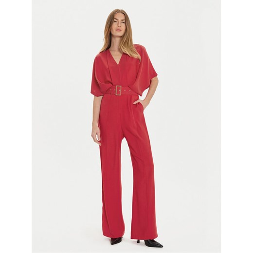 Imperial Kombinezon Y519ISIC Czerwony Regular Fit ze sklepu MODIVO w kategorii Kombinezony damskie - zdjęcie 182678937
