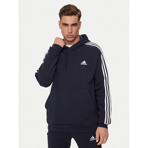 adidas Bluza Essentials Fleece 3-Stripes IJ6473 Granatowy Regular Fit ze sklepu MODIVO w kategorii Bluzy męskie - zdjęcie 182680839