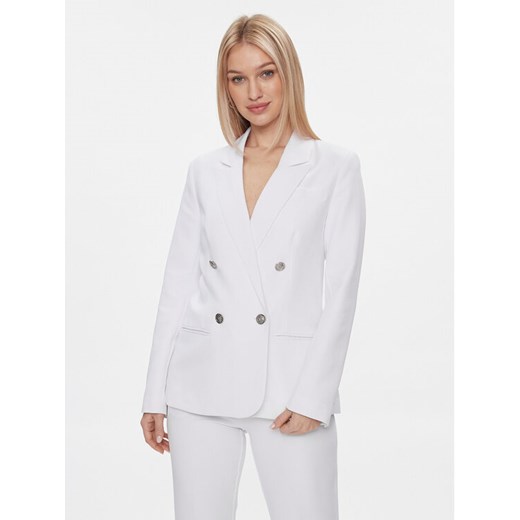 Guess Marynarka Amanda W4RN41 WFWX2 Biały Regular Fit ze sklepu MODIVO w kategorii Marynarki damskie - zdjęcie 182681676