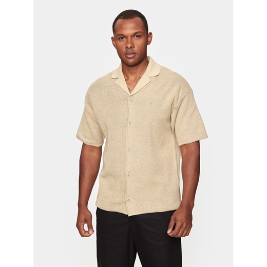 Calvin Klein Jeans Koszula J30J325675 Beżowy Regular Fit ze sklepu MODIVO w kategorii Swetry męskie - zdjęcie 182685768