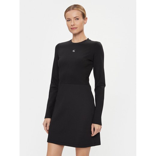 Calvin Klein Jeans Sukienka codzienna Milano Spacer Mix Outfit Dress J20J222528 Czarny Regular Fit ze sklepu MODIVO w kategorii Sukienki - zdjęcie 182686745