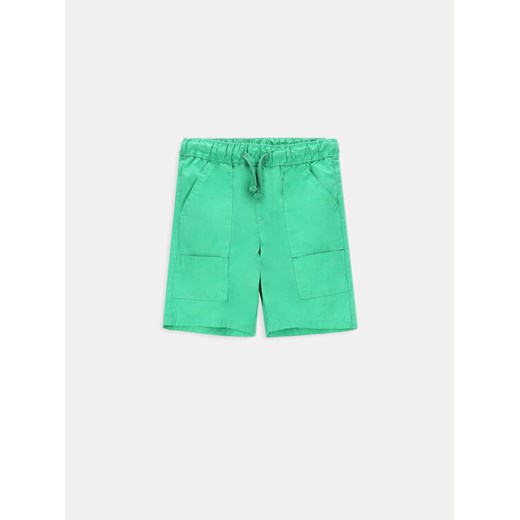Coccodrillo Szorty sportowe WC4119502DWK Zielony Regular Fit ze sklepu MODIVO w kategorii Spodenki chłopięce - zdjęcie 182687098
