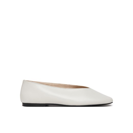 Calvin Klein Baleriny HW0HW02441 Beżowy ze sklepu MODIVO w kategorii Balerinki - zdjęcie 182688096