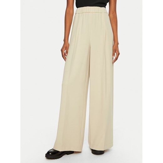 Patrizia Pepe Spodnie materiałowe 8P0710/A545-B814 Beżowy Regular Fit ze sklepu MODIVO w kategorii Spodnie damskie - zdjęcie 182689569