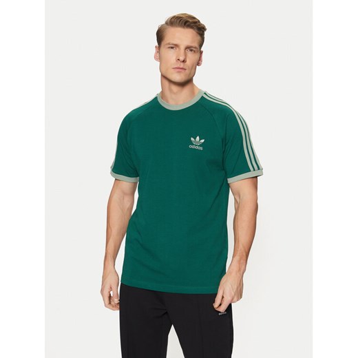 adidas T-Shirt adicolor Classics 3-Stripes JN7017 Zielony Slim Fit ze sklepu MODIVO w kategorii T-shirty męskie - zdjęcie 182689899