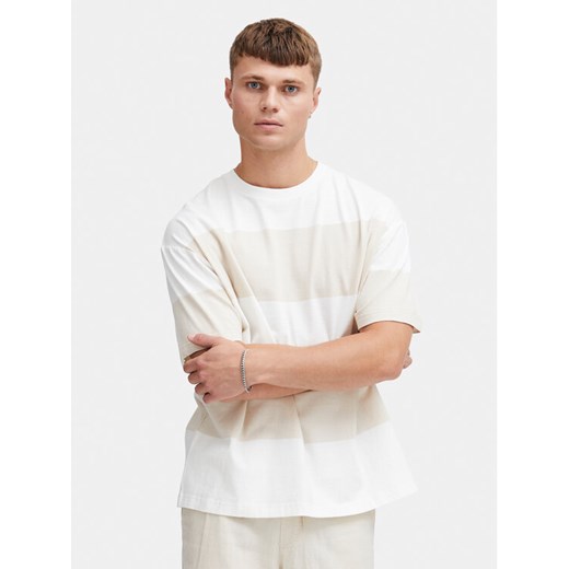 Solid T-Shirt Ijam 21108144 Beżowy Regular Fit ze sklepu MODIVO w kategorii T-shirty męskie - zdjęcie 182690717
