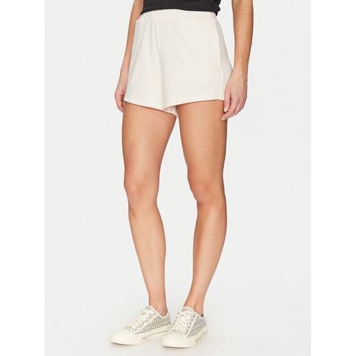 Guess Szorty materiałowe O5GD06 KCQP2 Niebieski Regular Fit ze sklepu MODIVO w kategorii Szorty - zdjęcie 182691979