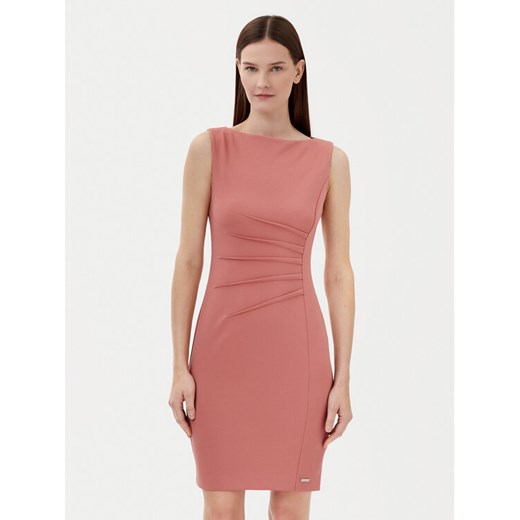 Calvin Klein Sukienka koktajlowa K20K208433 Różowy Slim Fit ze sklepu MODIVO w kategorii Sukienki - zdjęcie 182692518