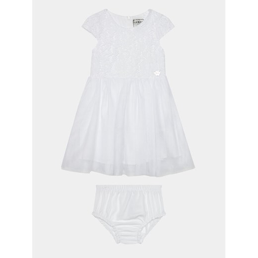 Guess Sukienka elegancka A4RK01 WFYM0 Biały Regular Fit ze sklepu MODIVO w kategorii Ubranka do chrztu - zdjęcie 182692796