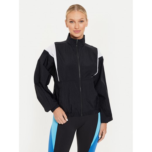 Reebok Kurtka przejściowa Woven Jacket 100072686 Czarny Regular Fit ze sklepu MODIVO w kategorii Kurtki damskie - zdjęcie 182693366