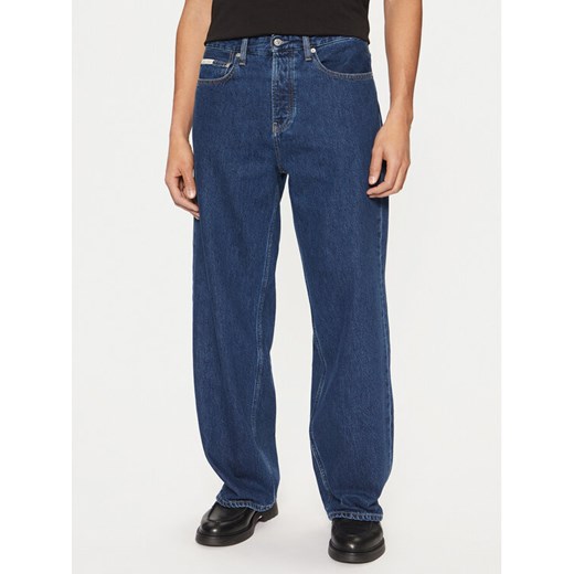 Calvin Klein Jeans Jeansy 90's J30J327399 Granatowy Loose Fit ze sklepu MODIVO w kategorii Jeansy męskie - zdjęcie 182693479