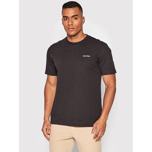 Calvin Klein T-Shirt Micro Logo Interlock K10K109894 Czarny Regular Fit ze sklepu MODIVO w kategorii T-shirty męskie - zdjęcie 182694978