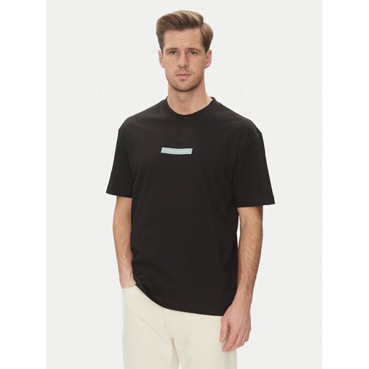 Calvin Klein Jeans T-Shirt Nyc 2025 J30J327524 Czarny Regular Fit ze sklepu MODIVO w kategorii T-shirty męskie - zdjęcie 182695247