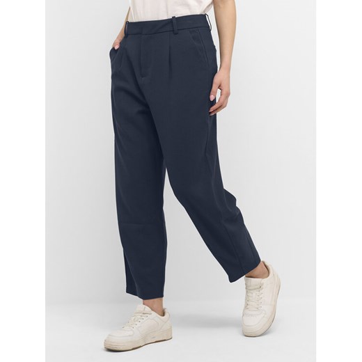 Kaffe Spodnie materiałowe Merle 10504769 Granatowy Classic Fit ze sklepu MODIVO w kategorii Spodnie damskie - zdjęcie 182695578