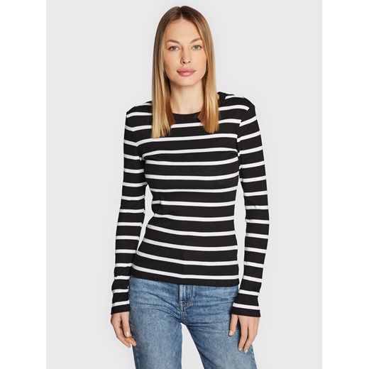 Gina Tricot Bluzka Basic 18863 Czarny Regular Fit ze sklepu MODIVO w kategorii Bluzki damskie - zdjęcie 182695935