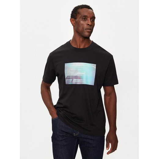 Calvin Klein Jeans T-Shirt Basketball Court J30J326869 Czarny Regular Fit ze sklepu MODIVO w kategorii T-shirty męskie - zdjęcie 182695988