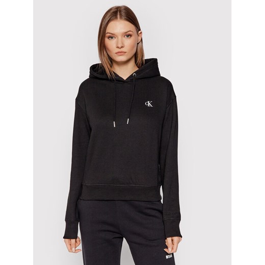 Calvin Klein Jeans Bluza Embroidered Logo J20J213178 Czarny Regular Fit ze sklepu MODIVO w kategorii Bluzy damskie - zdjęcie 182696049