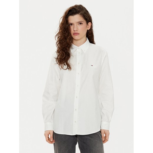 Tommy Jeans Koszula DW0DW19890 Biały Regular Fit ze sklepu MODIVO w kategorii Koszule damskie - zdjęcie 182697487