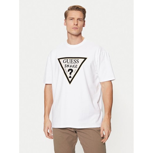 Guess T-Shirt M5RI91 KAC30 Biały Oversize ze sklepu MODIVO w kategorii T-shirty męskie - zdjęcie 182697657