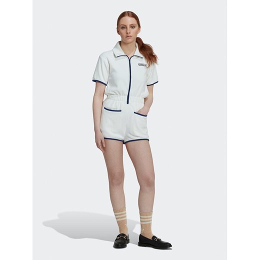 adidas Kombinezon Towel-Terry HT5937 Biały Loose Fit ze sklepu MODIVO w kategorii Kombinezony damskie - zdjęcie 182697698