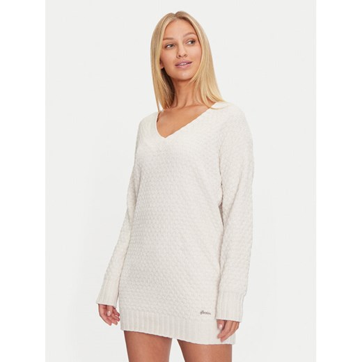 Guess Sukienka dzianinowa Talia W4BR72 Z3HH2 Szary Regular Fit ze sklepu MODIVO w kategorii Sukienki - zdjęcie 182698808