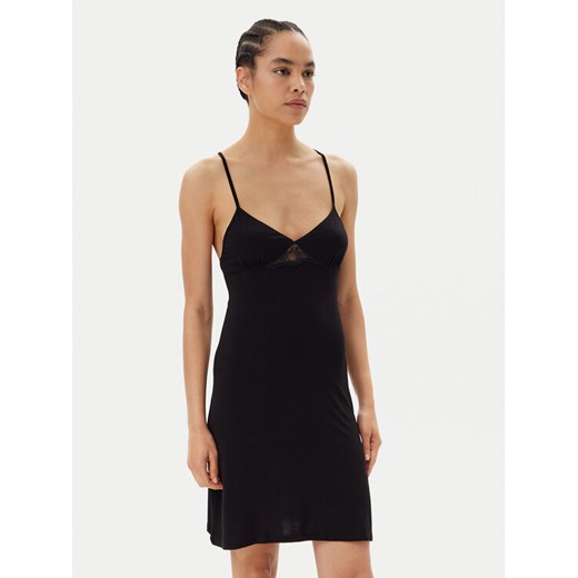 Hunkemöller Halka 302116 Czarny Slim Fit ze sklepu MODIVO w kategorii Koszule nocne - zdjęcie 182699245