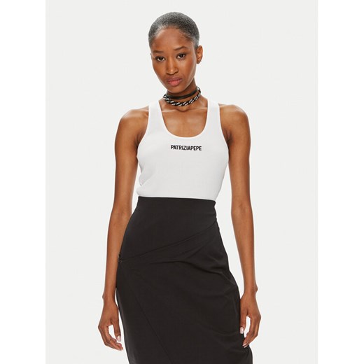 Patrizia Pepe Top 8M1617/J216-W103 Biały Slim Fit ze sklepu MODIVO w kategorii Bluzki damskie - zdjęcie 182699259