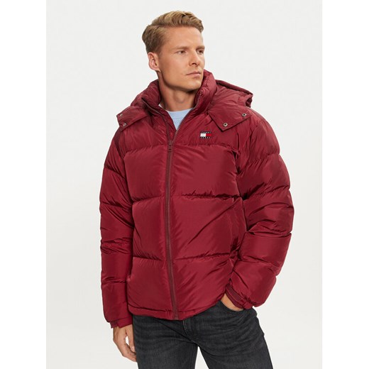 Tommy Jeans Kurtka puchowa Alaska DM0DM19537 Bordowy Loose Fit ze sklepu MODIVO w kategorii Kurtki męskie - zdjęcie 182700437