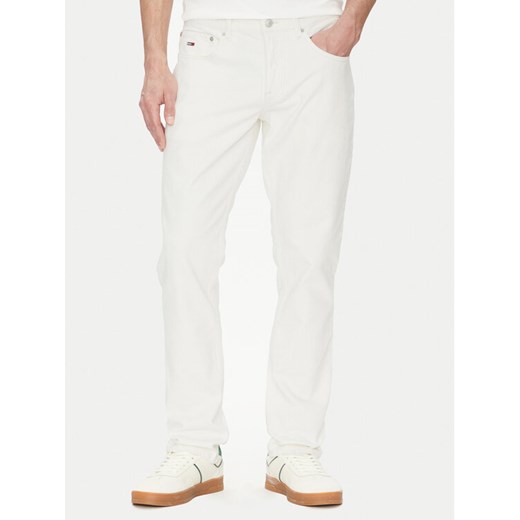 Tommy Jeans Jeansy DM0DM20980 Biały Slim Fit ze sklepu MODIVO w kategorii Jeansy męskie - zdjęcie 182701278