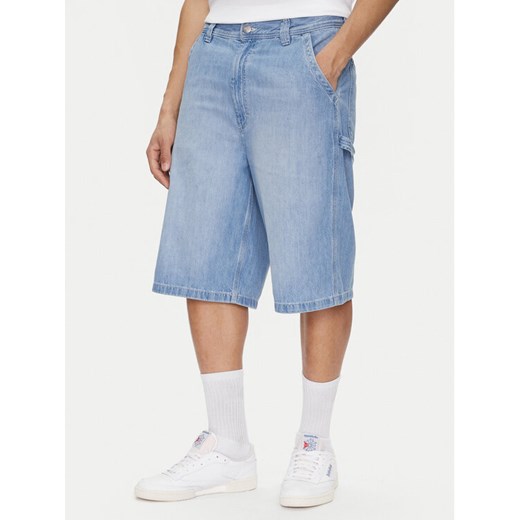 Lee Szorty jeansowe Carpenter 112364163 Niebieski Loose Fit ze sklepu MODIVO w kategorii Spodenki męskie - zdjęcie 182701395