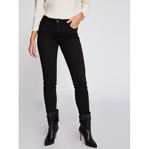 Morgan Jeansy 191-PETRA Czarny Skinny Fit ze sklepu MODIVO w kategorii Jeansy damskie - zdjęcie 182701565
