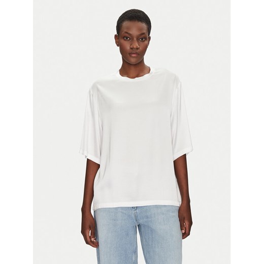 ViCOLO Bluzka TD0013 Biały Relaxed Fit ze sklepu MODIVO w kategorii Bluzki damskie - zdjęcie 182702257