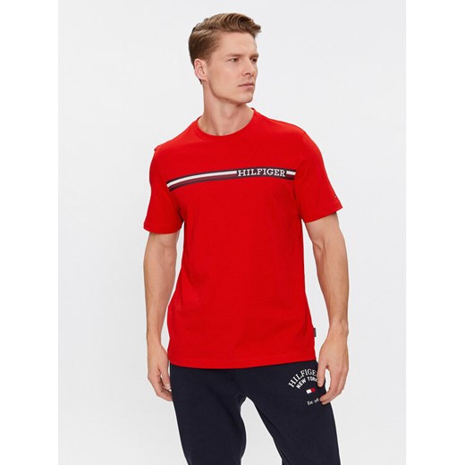 Tommy Hilfiger T-Shirt Monotype MW0MW33688 Czerwony Regular Fit ze sklepu MODIVO w kategorii T-shirty męskie - zdjęcie 182702366