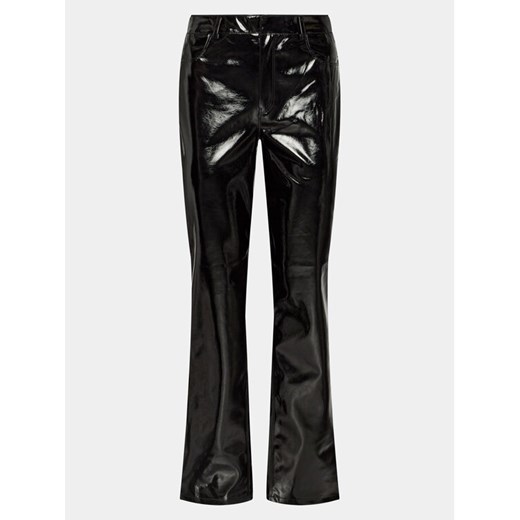 Gina Tricot Spodnie z imitacji skóry 21348 Czarny Regular Fit ze sklepu MODIVO w kategorii Spodnie damskie - zdjęcie 182703057
